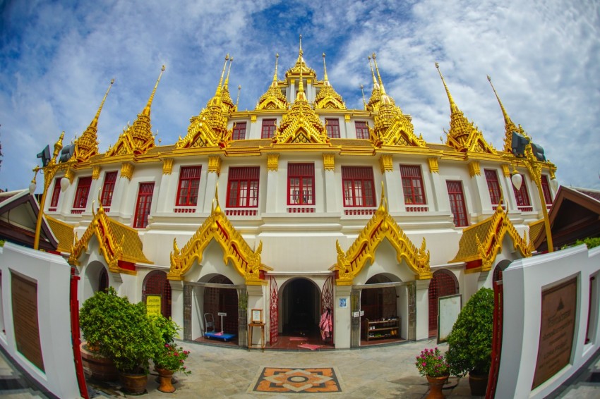ワット・ラチャナダラム（วัดราชนัดดารามวรวิหาร）