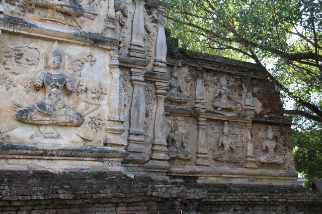 ワット・ジェット・ヨード（วัดเจ็ดยอด）