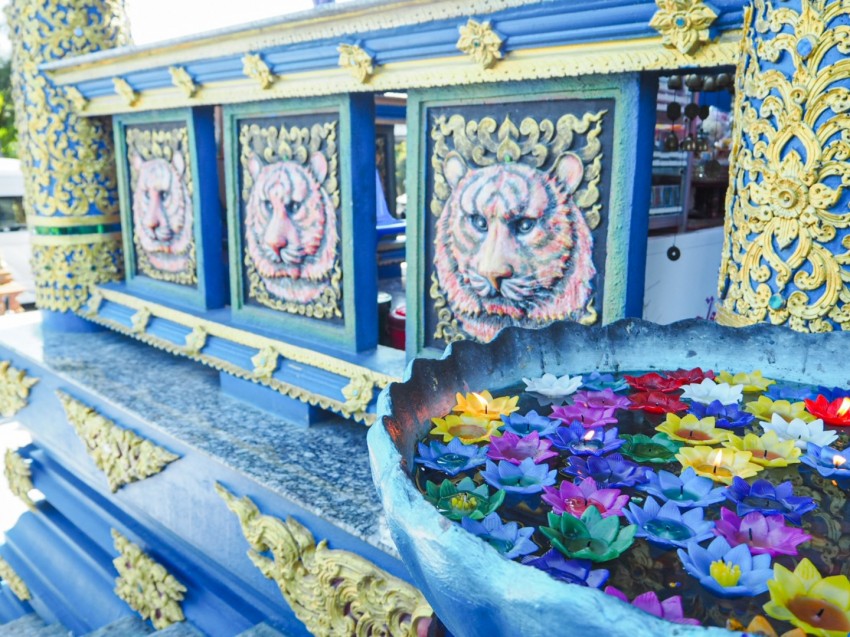 ワット・ロンスアテン（วัดร่องเสือเต้น）