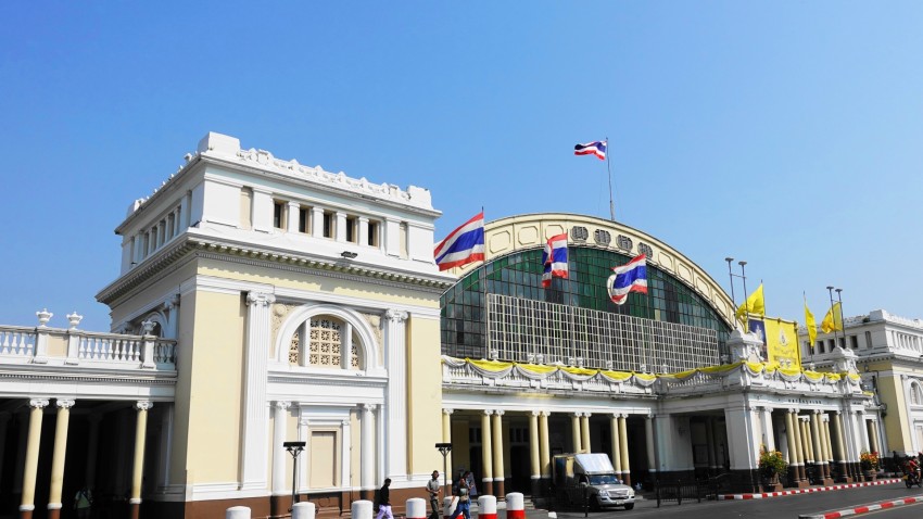 フアランポーン駅（สถานีรถไฟหัวลำโพง）